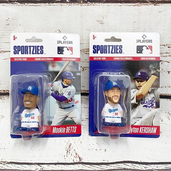 LOS ANGELES DODGERS Mookie Betts and Klayton Kershaw Sportzies Figures - Picture 1 of 4